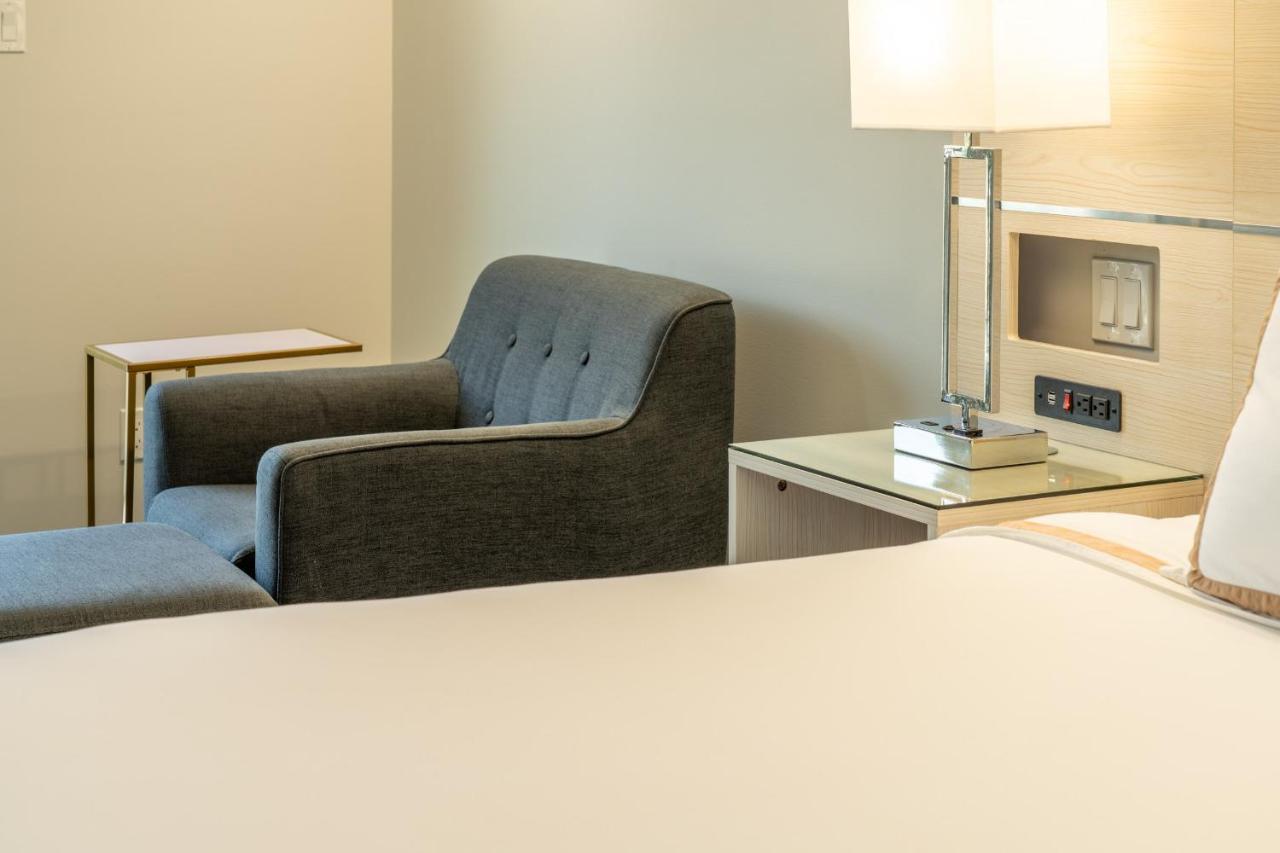 Quality Inn Sunshine Suites Terrace Eksteriør billede