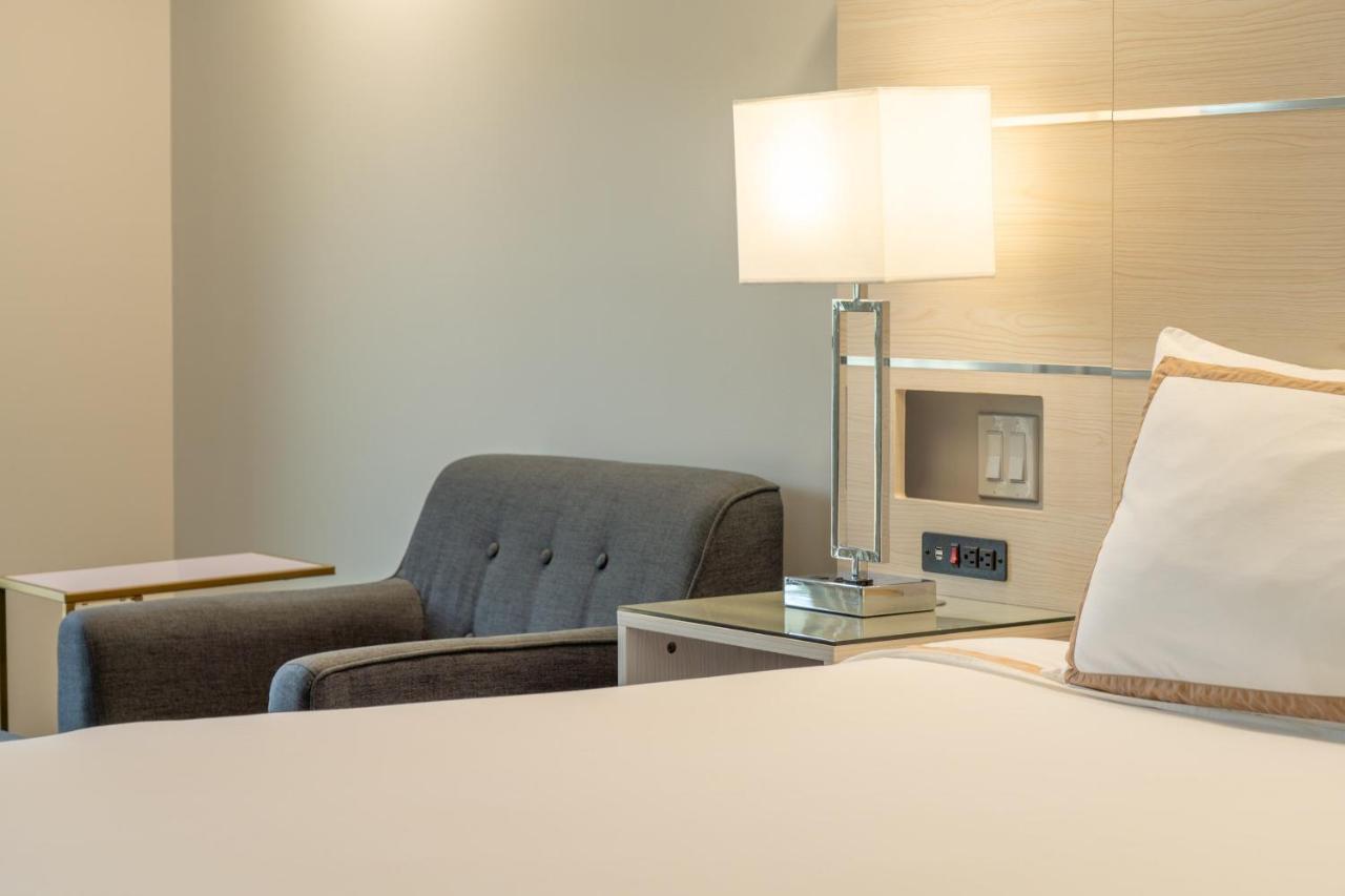 Quality Inn Sunshine Suites Terrace Eksteriør billede